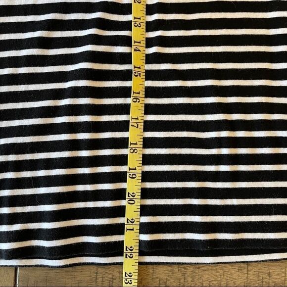 Jones of New York Black and White Striped T-Shirt - Picture 4 of 6